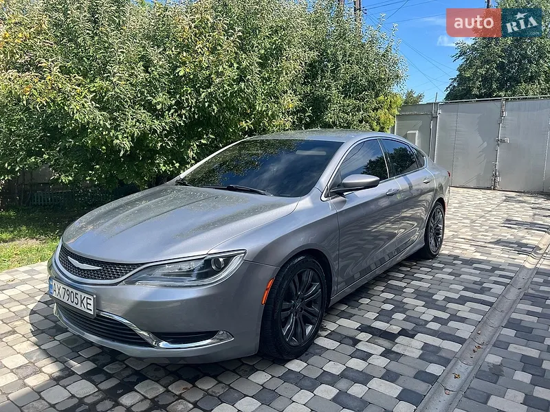 Chrysler 200 2015