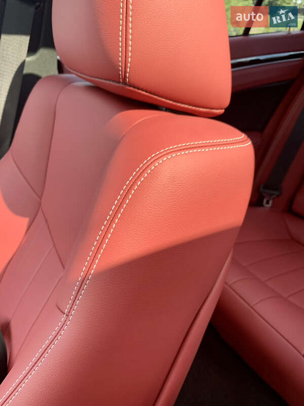 Седан Chrysler 300 S 2018 в Тернополе фото 71 Седан Chrysler 300 S 2018 в Тернополе