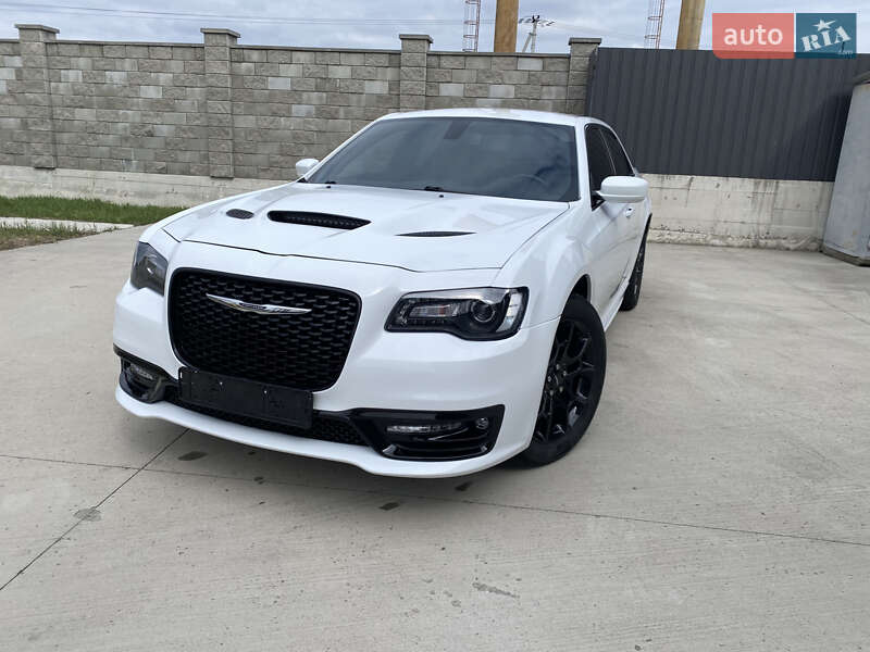 Седан Chrysler 300 S 2016 в 
