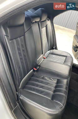 Седан Chrysler 300 S 2016 в 