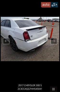 Седан Chrysler 300 S 2016 в 