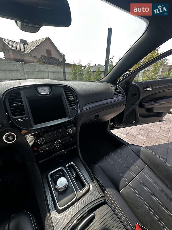 Седан Chrysler 300 S 2015 в Ковеле