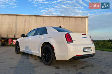 Седан Chrysler 300 S 2015 в 