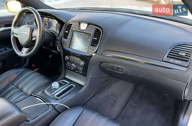 Седан Chrysler 300 S 2015 в 