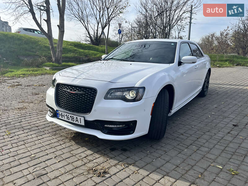 Седан Chrysler 300 S 2022 в Одесі