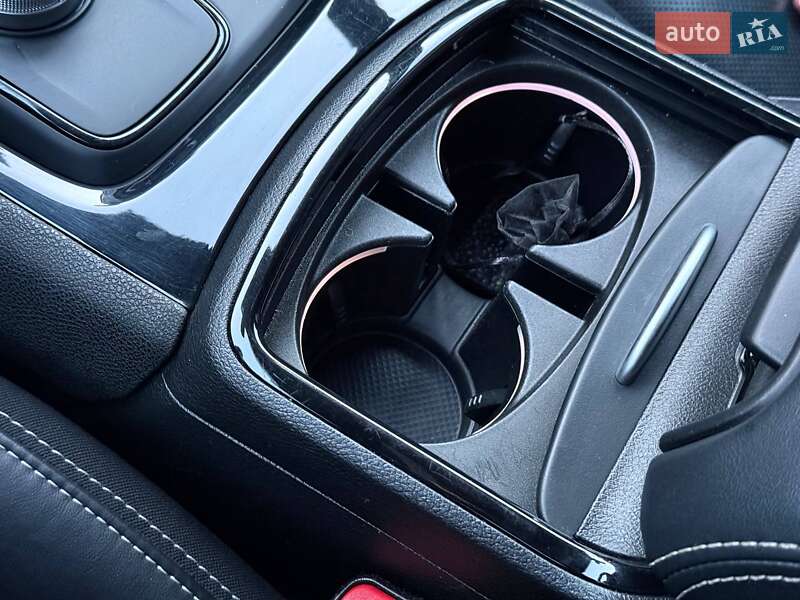 Седан Chrysler 300 S 2022 в Одессе