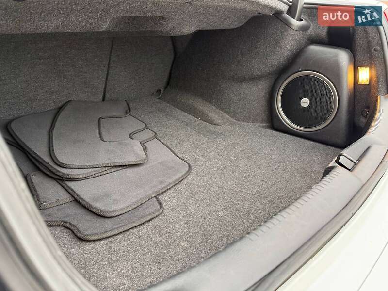 Седан Chrysler 300 S 2022 в Одессе