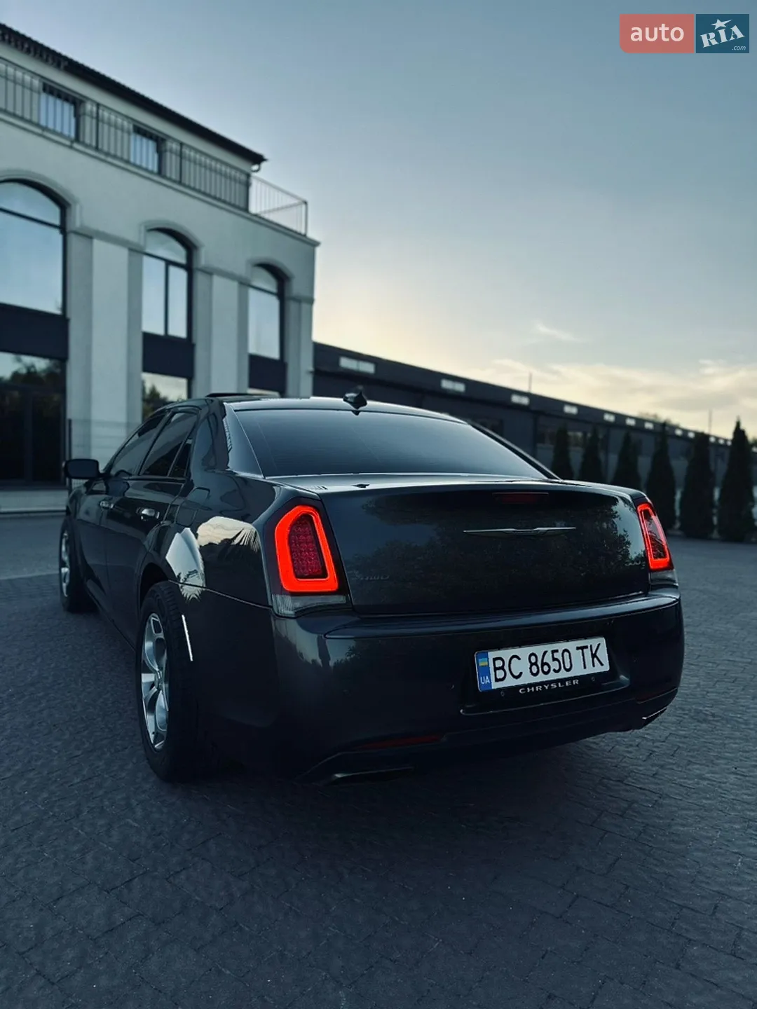 2018 Chrysler 300 - мініатюра 3
