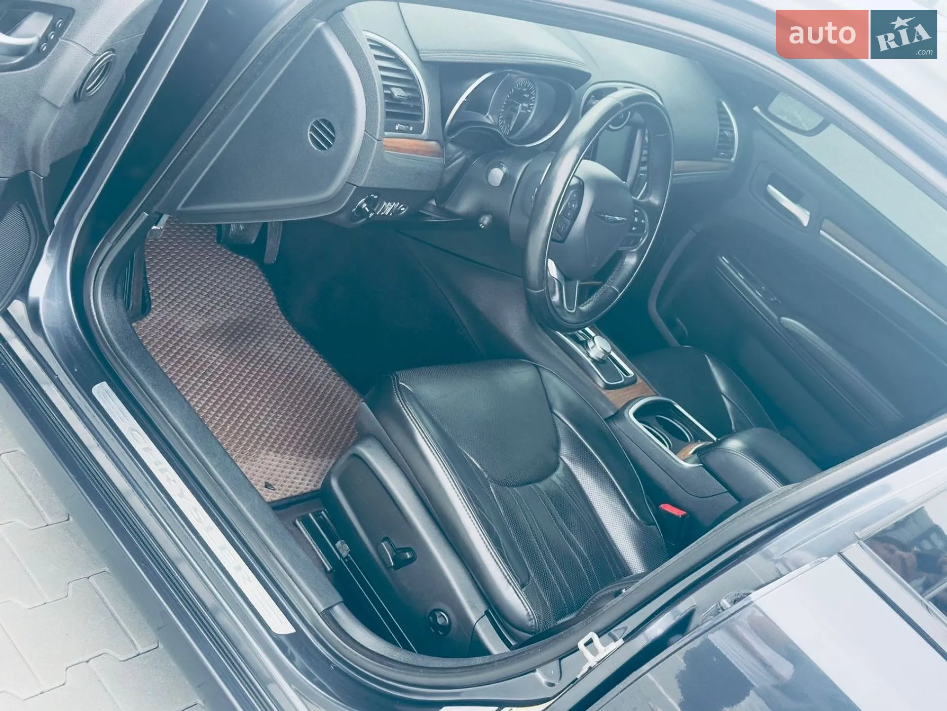 2017 Chrysler 300 - мініатюра 9