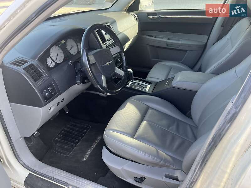 Лімузин Chrysler 300 2007 в Харкові