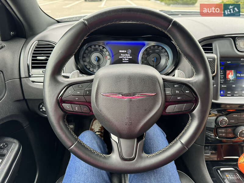 Седан Chrysler 300 2018 в Одессе