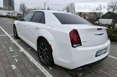 Chrysler 300 2018