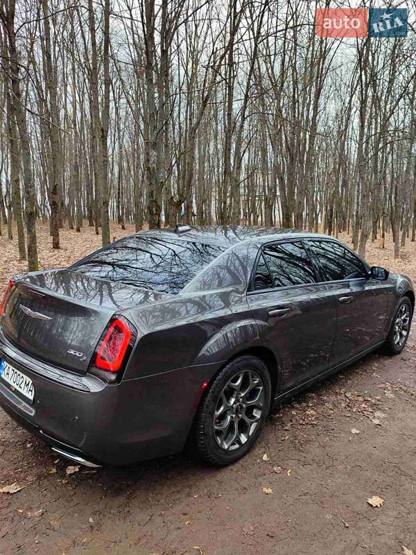 Седан Chrysler 300 2016 в Теплике
