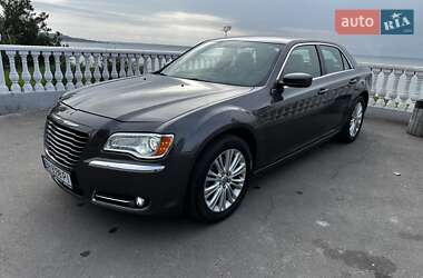 Седан Chrysler 300 2014 в 