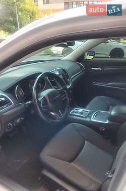 Седан Chrysler 300 2018 в 