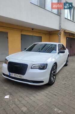 Седан Chrysler 300 2018 в 