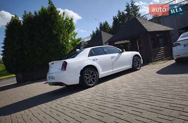 Седан Chrysler 300 2016 в 