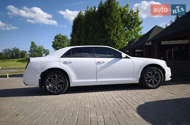 Седан Chrysler 300 2016 в 