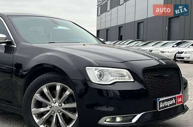 Седан Chrysler 300 2018 в 