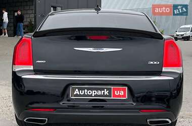 Седан Chrysler 300 2018 в 