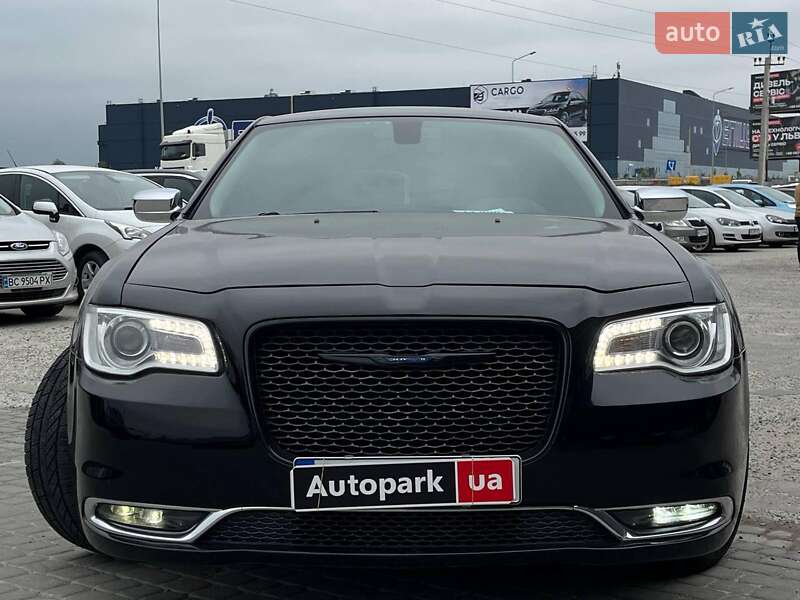 Седан Chrysler 300 2018 в Києві