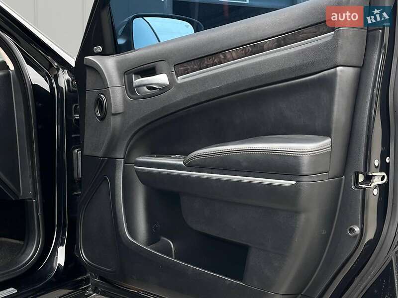 Седан Chrysler 300 2018 в Києві