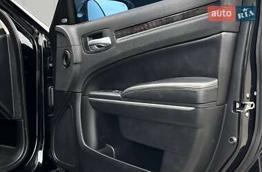 Седан Chrysler 300 2018 в 