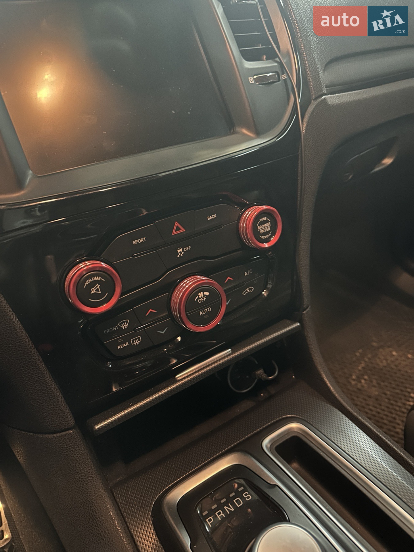 2016 Chrysler 300 - мініатюра 14