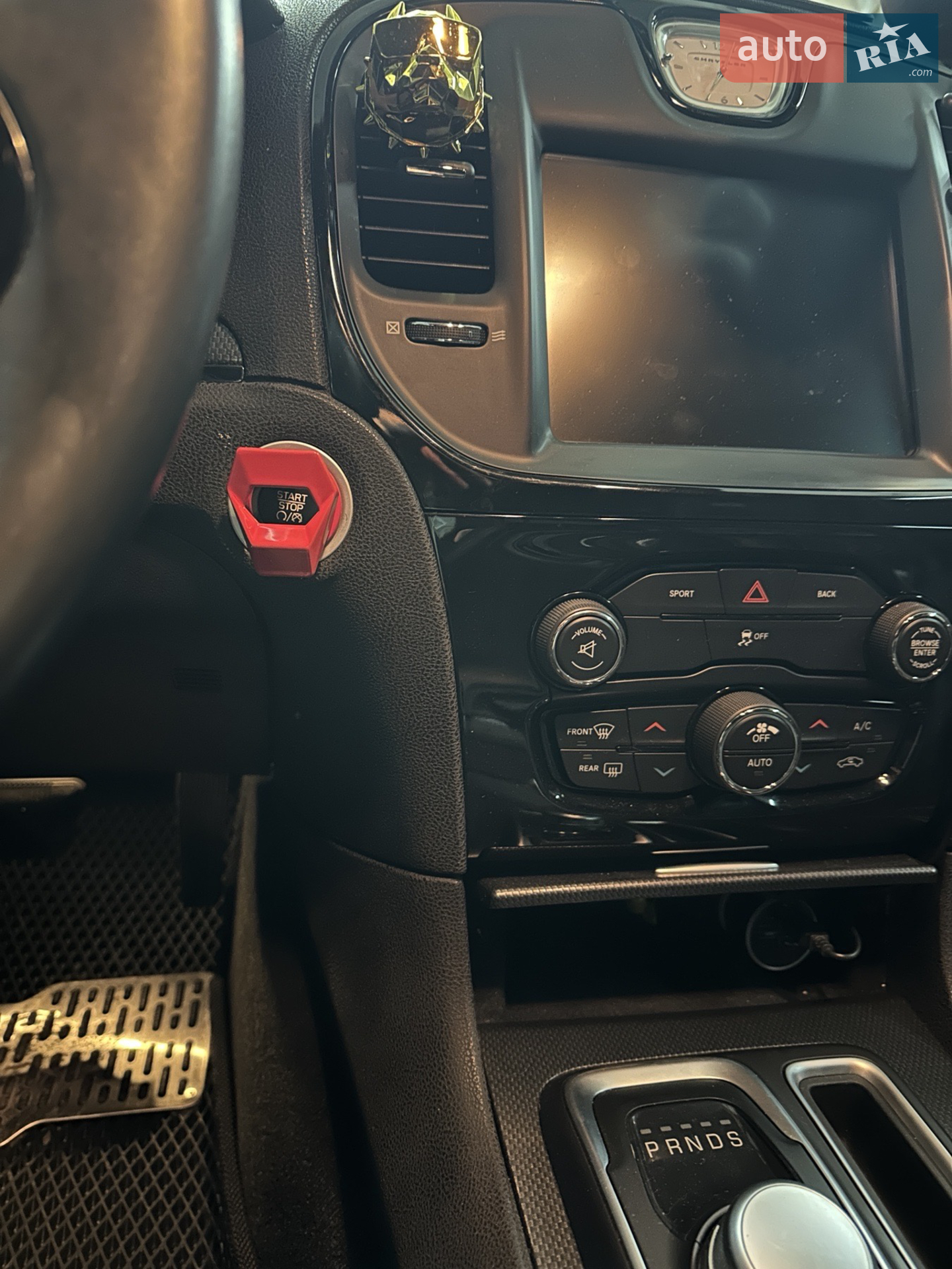 2016 Chrysler 300 - мініатюра 28