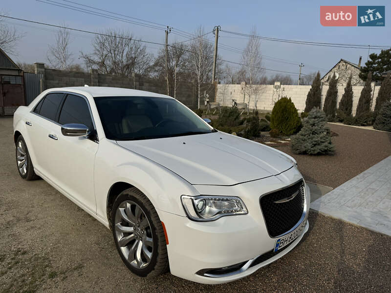 Седан Chrysler 300 2018 в Белгороде-Днестровском