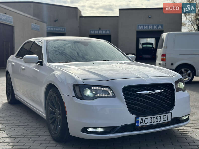 Седан Chrysler 300 2017 в Владимире фото 9 Седан Chrysler 300 2017 в Владимире