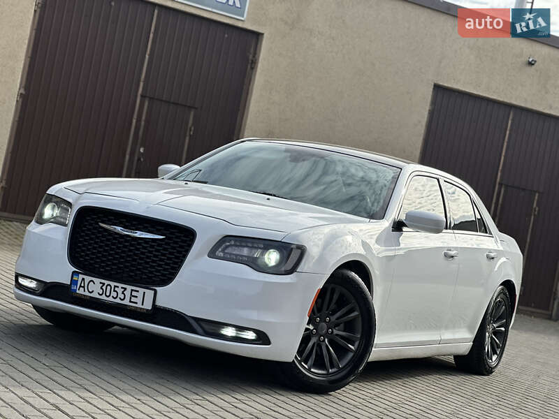 Седан Chrysler 300 2017 в Владимире фото Седан Chrysler 300 2017 в Владимире