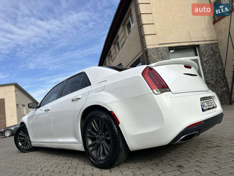 Седан Chrysler 300 2017 в Владимире фото 42 Седан Chrysler 300 2017 в Владимире