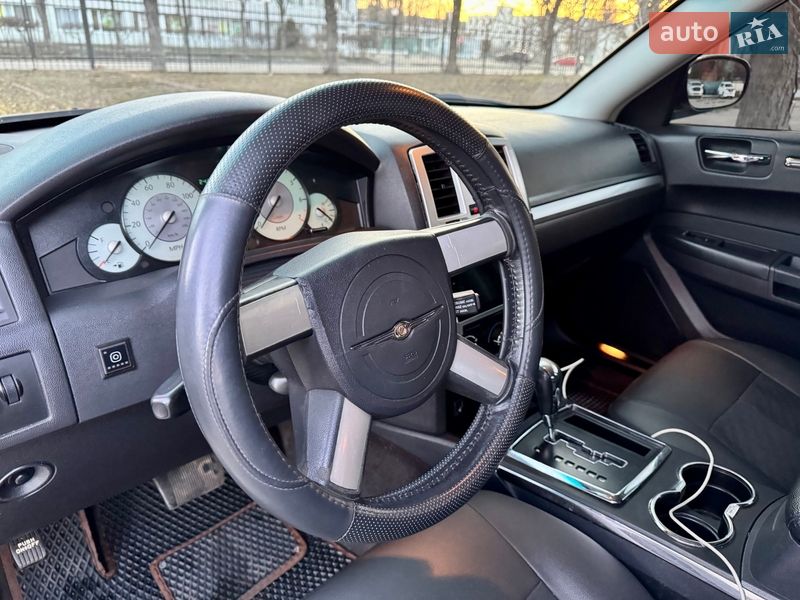 Седан Chrysler 300 2008 в Киеве