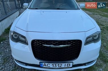 Седан Chrysler 300 2017 в Володимирі