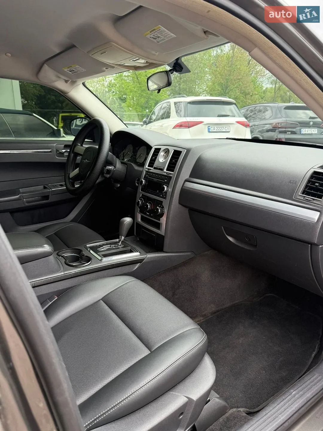 2010 Chrysler 300 - мініатюра 12
