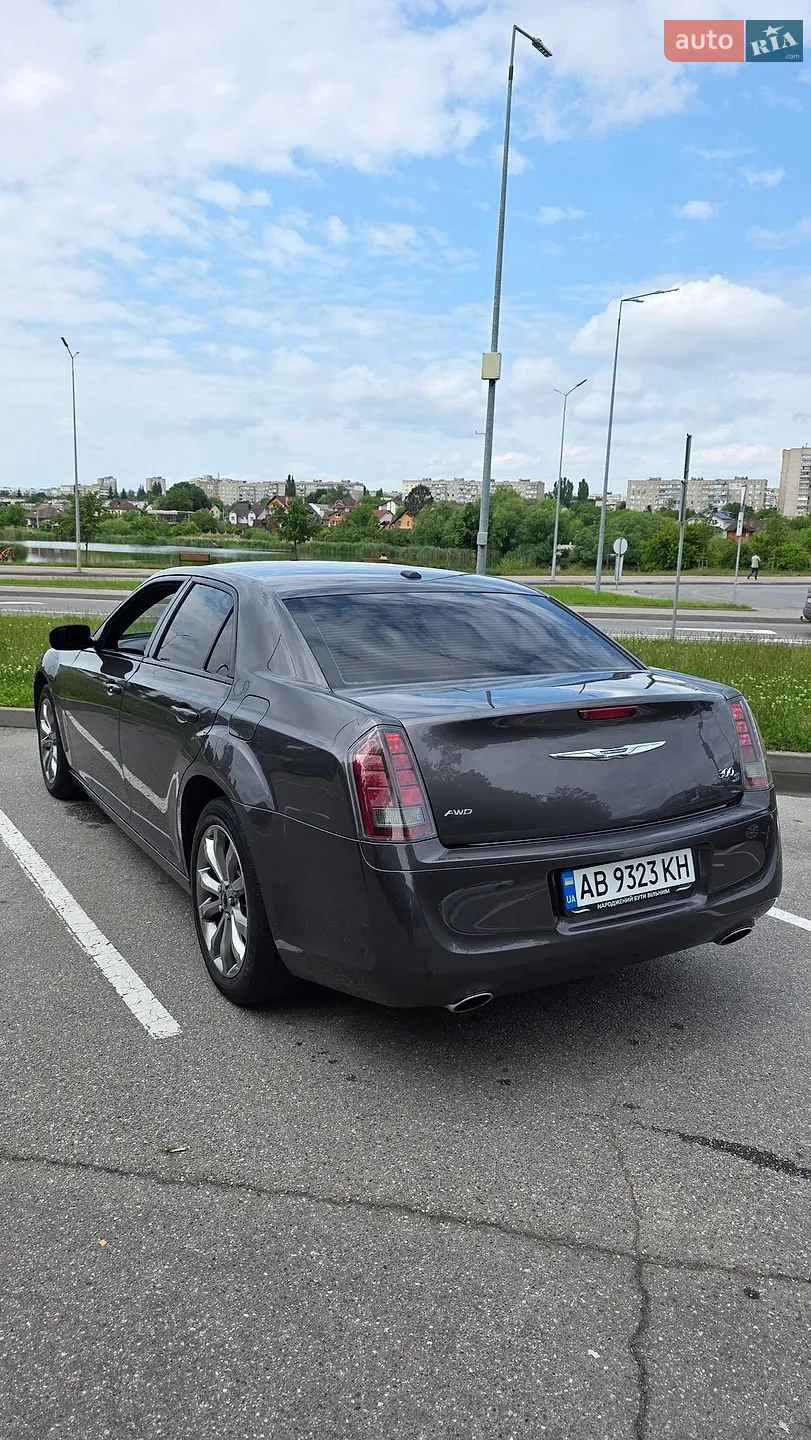 Chrysler 300 2014