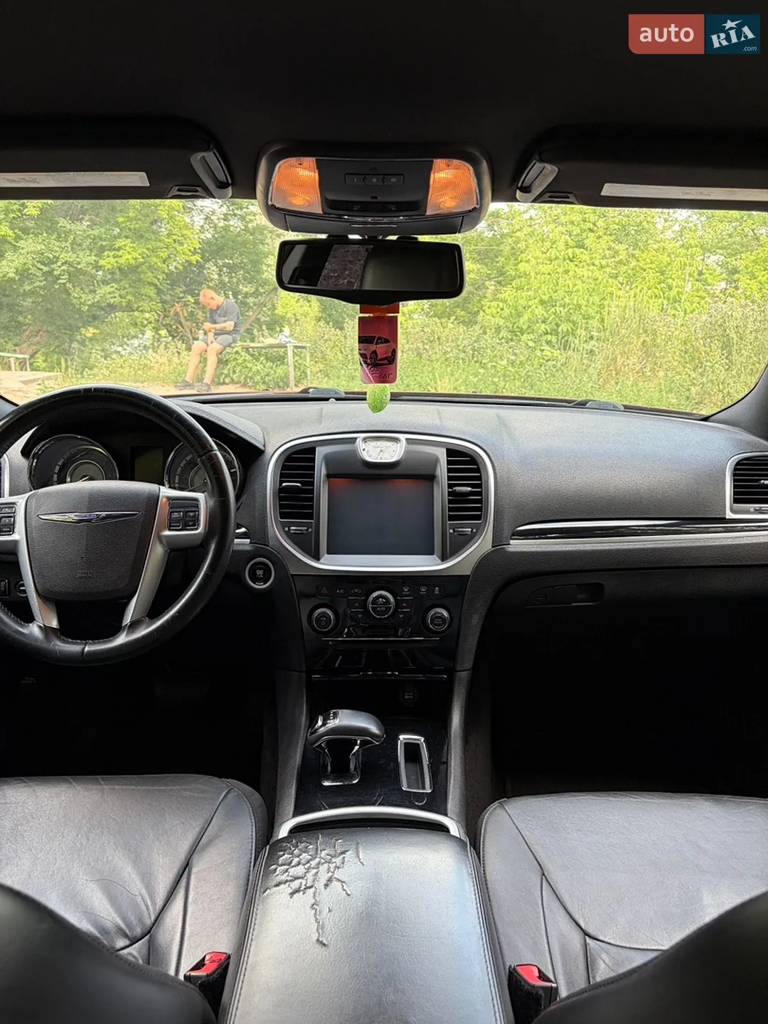 2014 Chrysler 300 - мініатюра 21