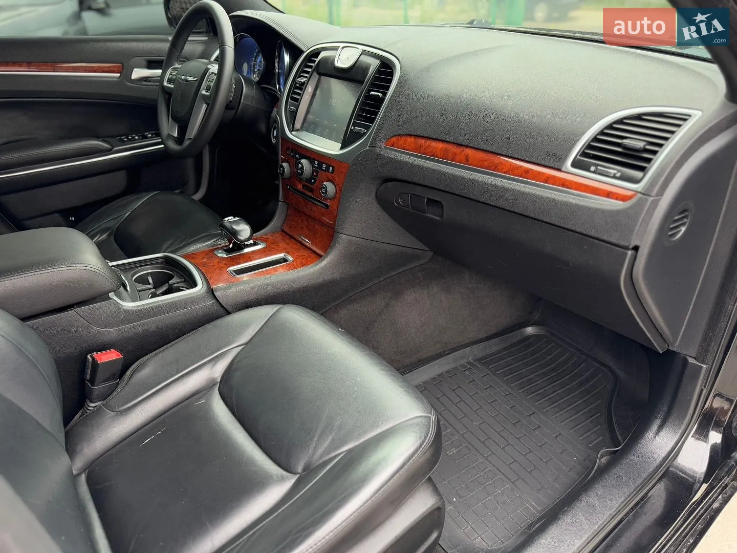 2013 Chrysler 300 - мініатюра 25