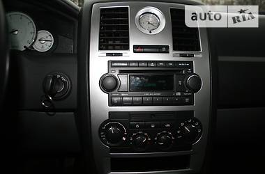 Седан Chrysler 300C 2006 в 