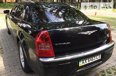 Седан Chrysler 300C 2006 в Харькове