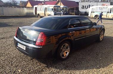 Седан Chrysler 300C 2004 в Хусте