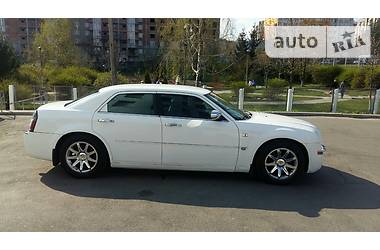 Седан Chrysler 300C 2005 в Киеве