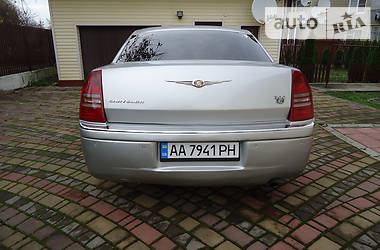 Седан Chrysler 300C 2005 в Ивано-Франковске