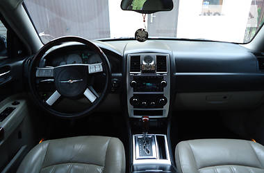 Седан Chrysler 300C 2005 в Ивано-Франковске