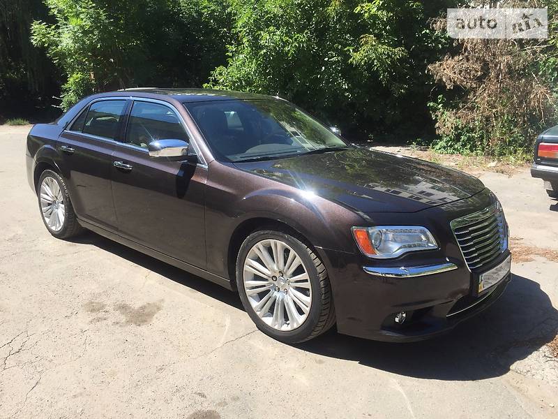 Седан Chrysler 300C 2012 в Хмельницком фото Седан Chrysler 300C 2012 в Хмельницком