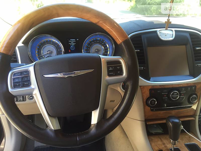 Седан Chrysler 300C 2012 в Хмельницком фото 10 Седан Chrysler 300C 2012 в Хмельницком