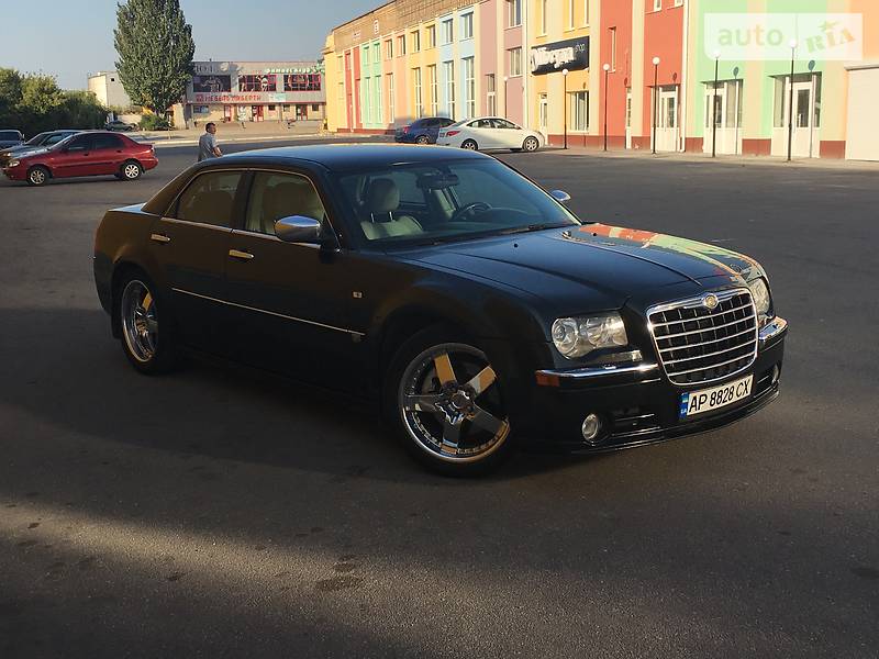 Седан Chrysler 300C 2005 в Мелітополі