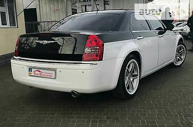 Седан Chrysler 300C 2008 в Ровно