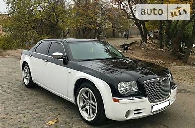 Седан Chrysler 300C 2008 в Ровно